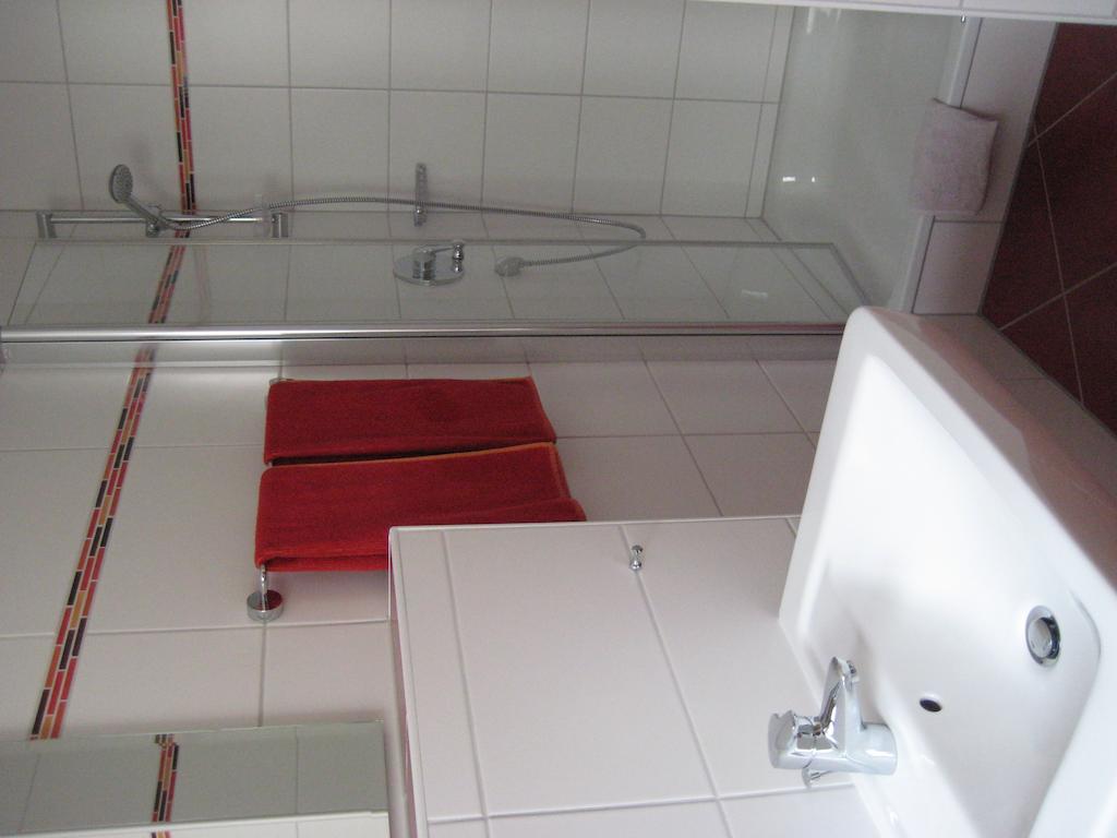 Weingut Goeres Hotel Briedel Bilik gambar